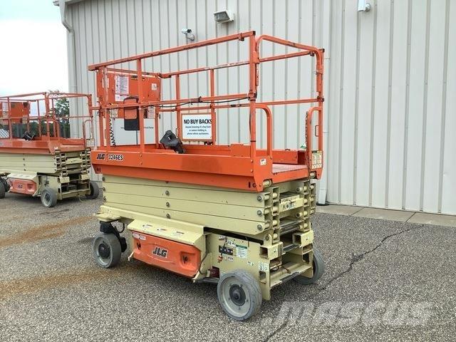JLG 3246ES Scheren-Arbeitsbühnen