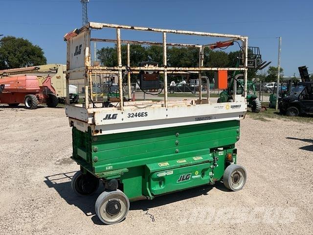 JLG 3246ES Scheren-Arbeitsbühnen