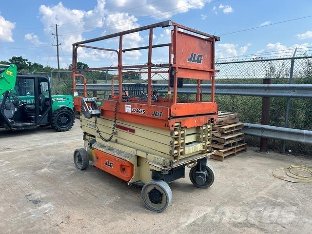 JLG 3246ES Scheren-Arbeitsbühnen