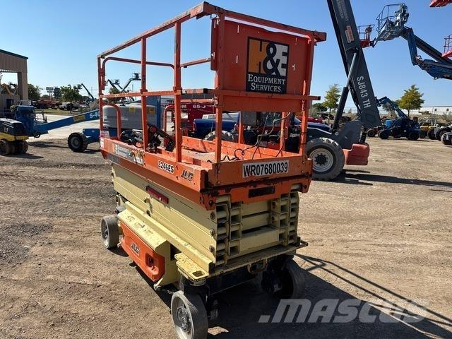 JLG 3246ES Scheren-Arbeitsbühnen