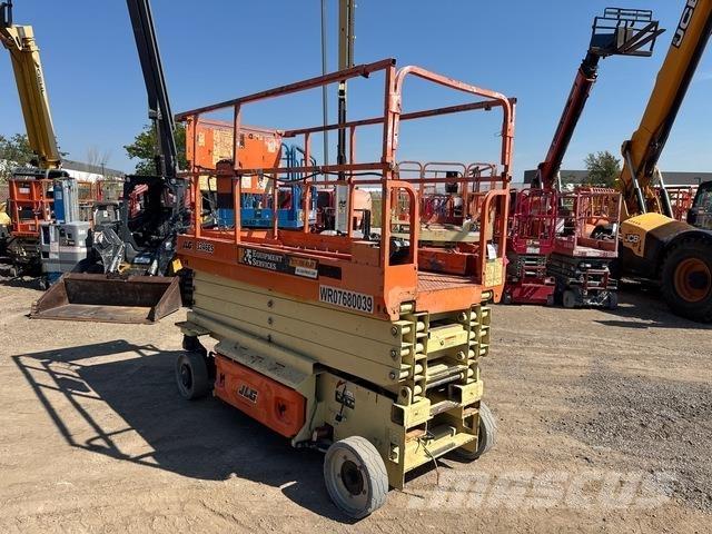 JLG 3246ES Scheren-Arbeitsbühnen