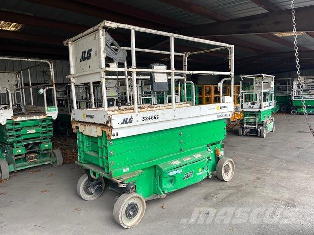 JLG 3246ES Scheren-Arbeitsbühnen