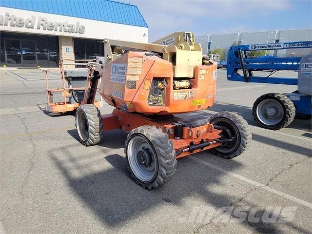 JLG 340AJ Gelenkteleskoparbeitsbühnen