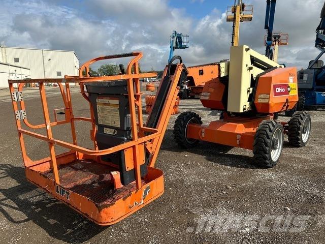 JLG 340AJ Gelenkteleskoparbeitsbühnen