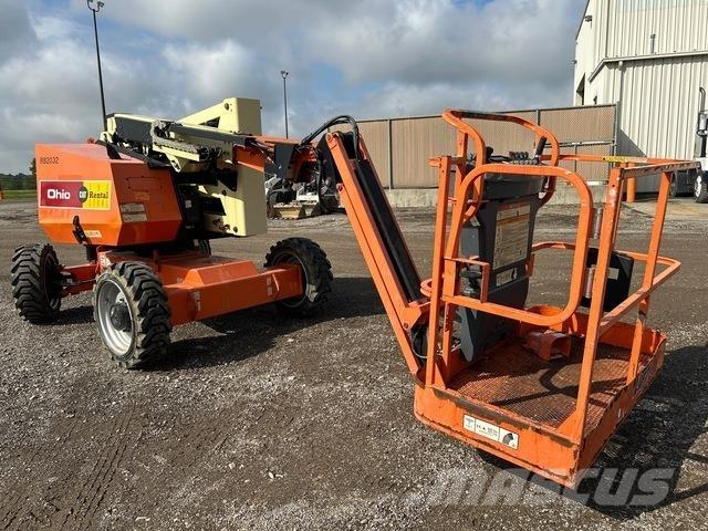 JLG 340AJ Gelenkteleskoparbeitsbühnen