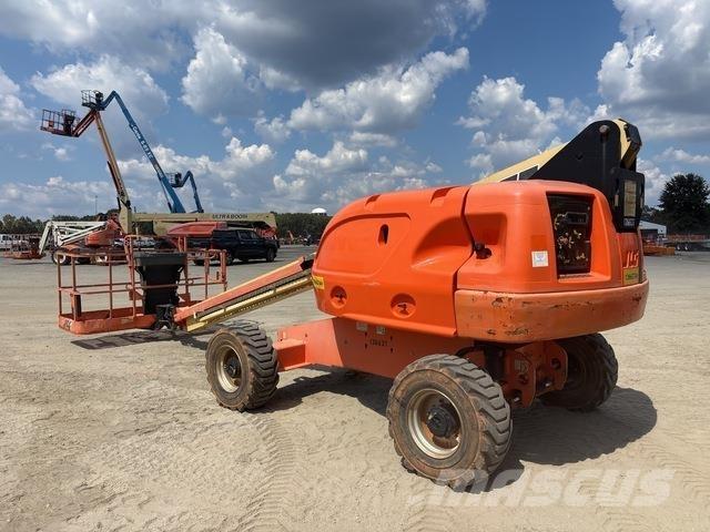 JLG 400S Teleskopbühnen