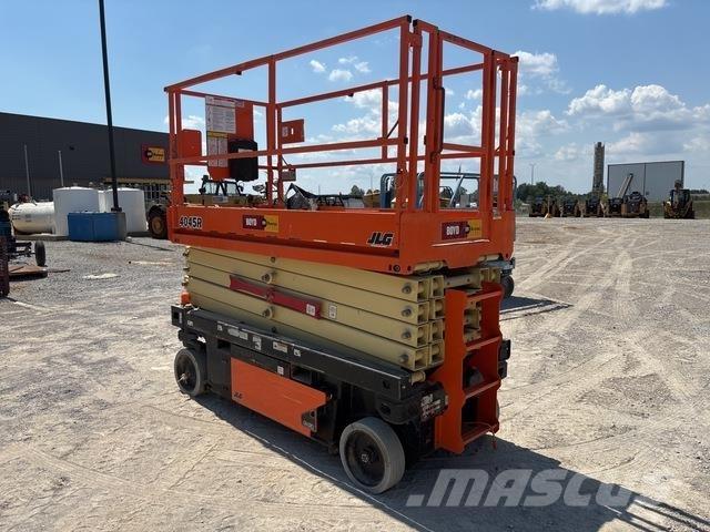 JLG 4045R Scheren-Arbeitsbühnen