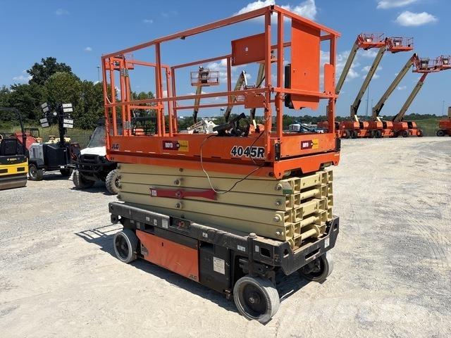 JLG 4045R Scheren-Arbeitsbühnen