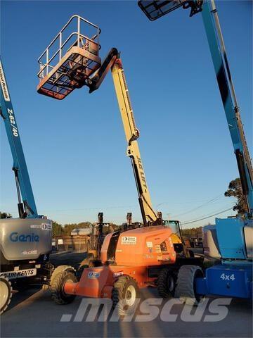 JLG 460SJ Teleskopbühnen