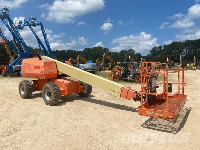 JLG 600S Teleskopbühnen