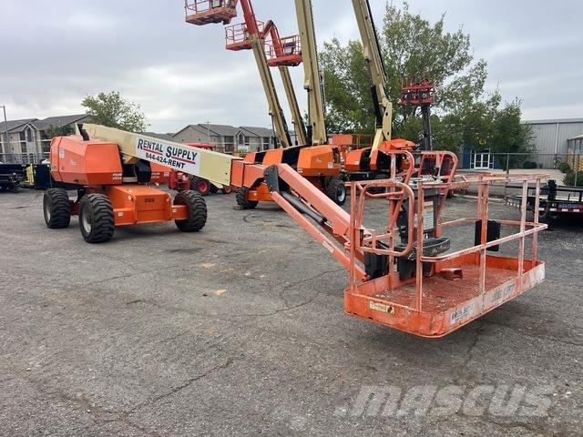 JLG 660SJ Gelenkteleskoparbeitsbühnen