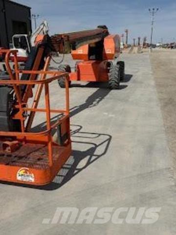 JLG 660SJ Teleskopbühnen