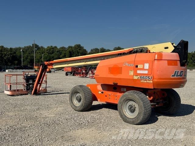JLG 660SJ Teleskopbühnen