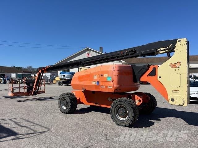 JLG 800 AJ Gelenkteleskoparbeitsbühnen