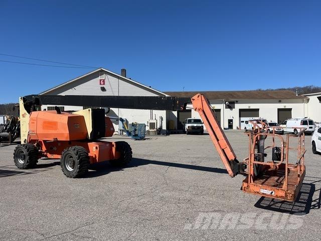 JLG 800 AJ Gelenkteleskoparbeitsbühnen