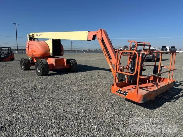 JLG 800AJ Gelenkteleskoparbeitsbühnen