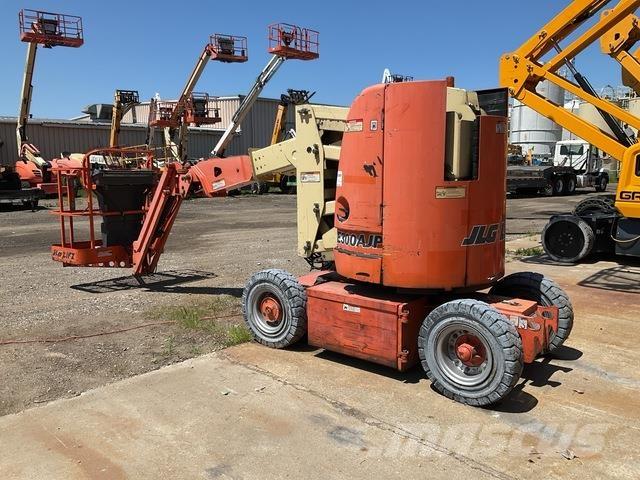 JLG E300AJP Gelenkteleskoparbeitsbühnen