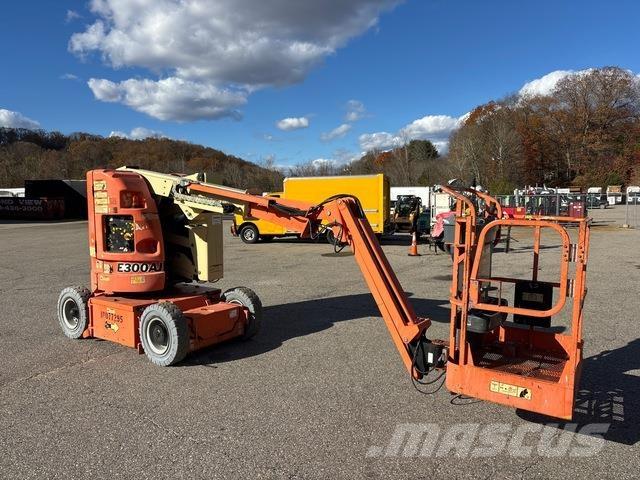 JLG E300AJP Gelenkteleskoparbeitsbühnen