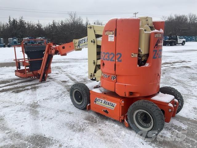JLG E300AJP Gelenkteleskoparbeitsbühnen