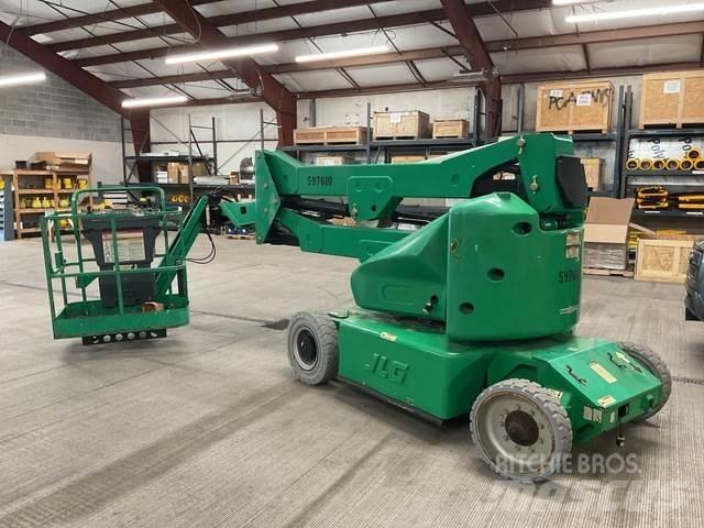 JLG E400AJPN Gelenkteleskoparbeitsbühnen