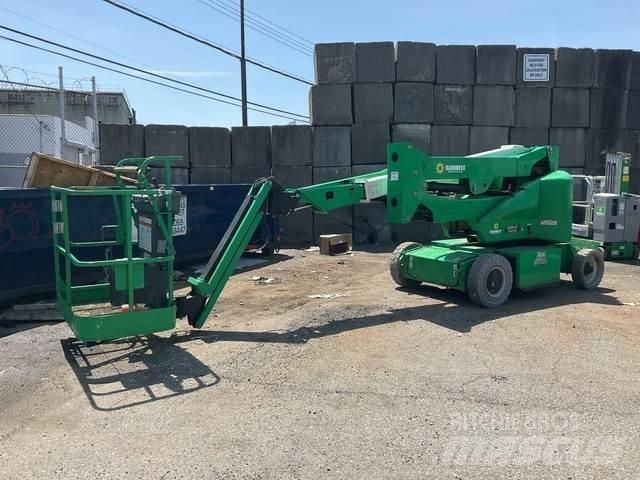 JLG E400AJPN Gelenkteleskoparbeitsbühnen