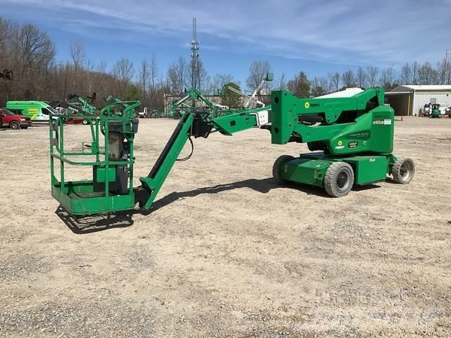 JLG E400AJPN Gelenkteleskoparbeitsbühnen