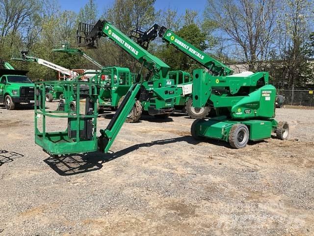 JLG E400AJPN Gelenkteleskoparbeitsbühnen
