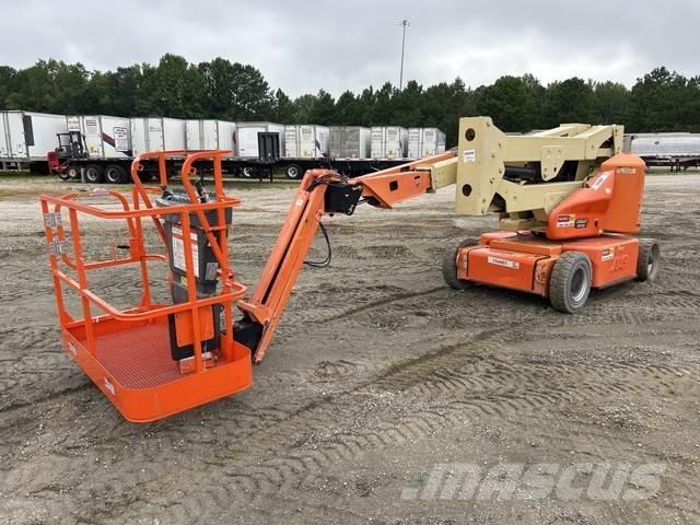 JLG E400AJPN Gelenkteleskoparbeitsbühnen