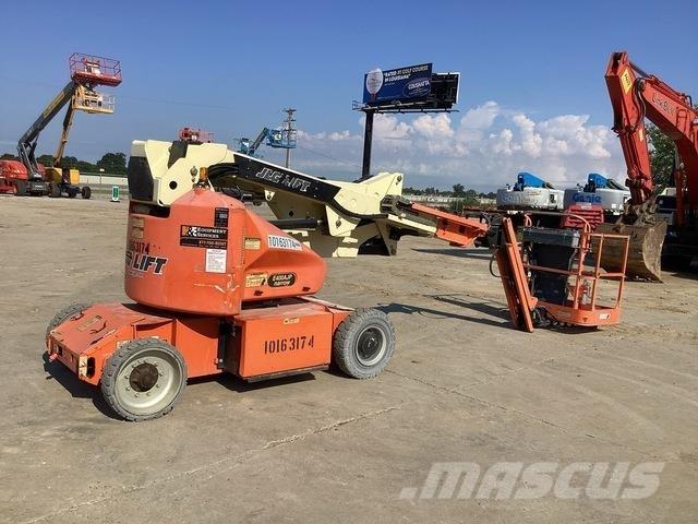 JLG E400AJPN Gelenkteleskoparbeitsbühnen