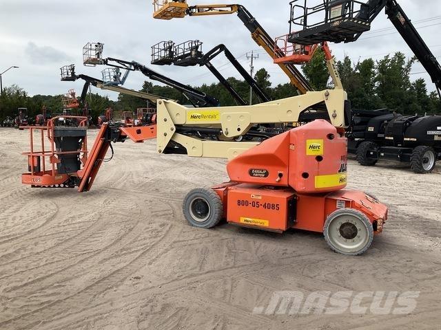 JLG E400AJPN Gelenkteleskoparbeitsbühnen
