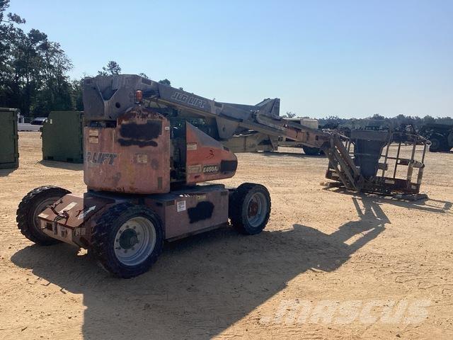 JLG E450AJ Gelenkteleskoparbeitsbühnen