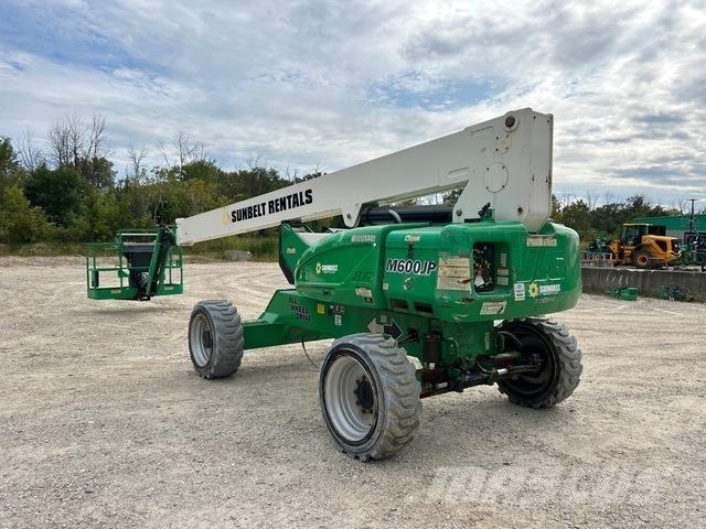 JLG M600JP Teleskopbühnen