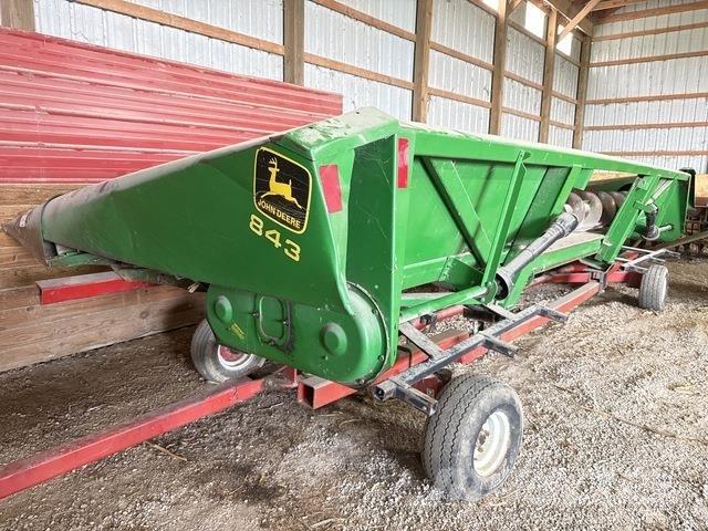 John Deere 843 Sonstige Bodenbearbeitung