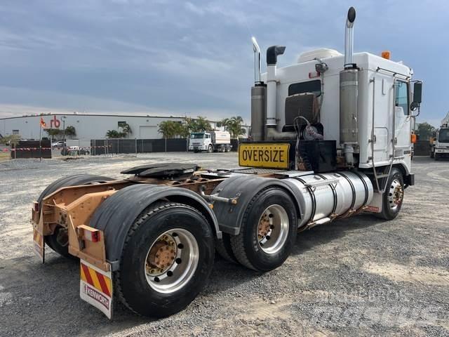 Kenworth K104 Sattelzugmaschinen