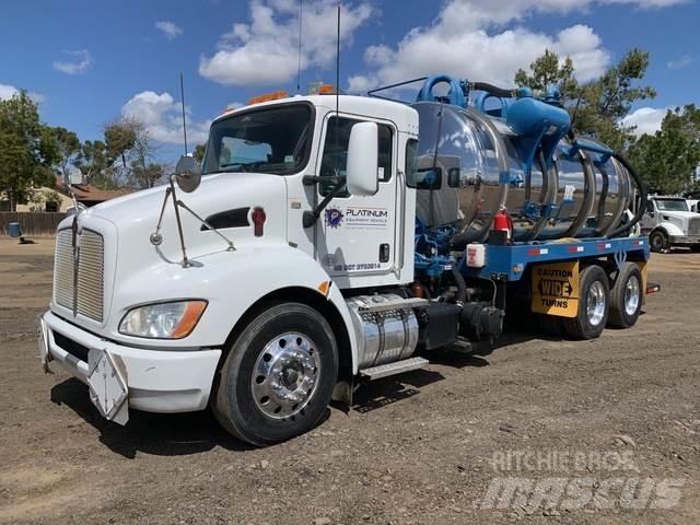 Kenworth T370 Saug- und Druckwagen