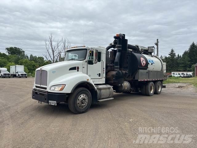 Kenworth T440 Raupenbagger
