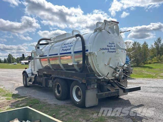 Kenworth T450 Saug- und Druckwagen