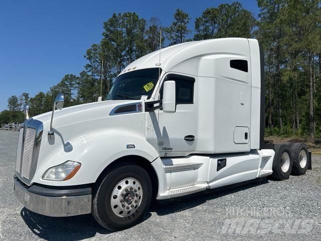 Kenworth T680 Sattelzugmaschinen