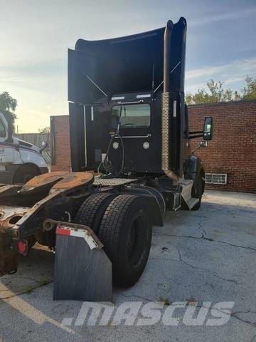 Kenworth T680 Sattelzugmaschinen