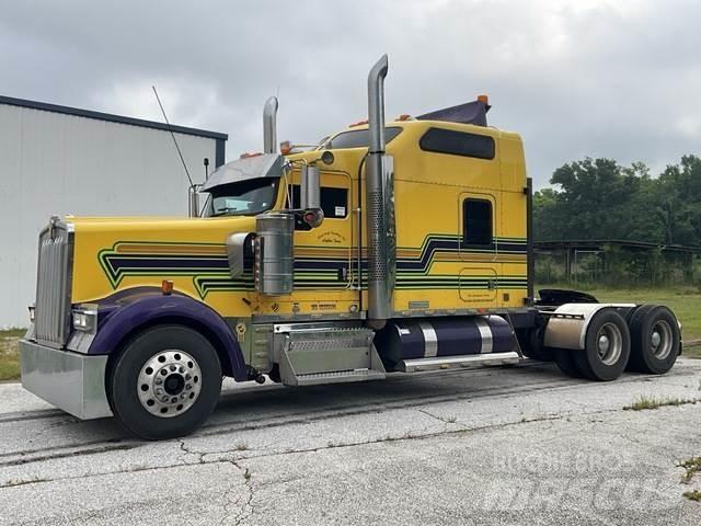 Kenworth W900 Sattelzugmaschinen