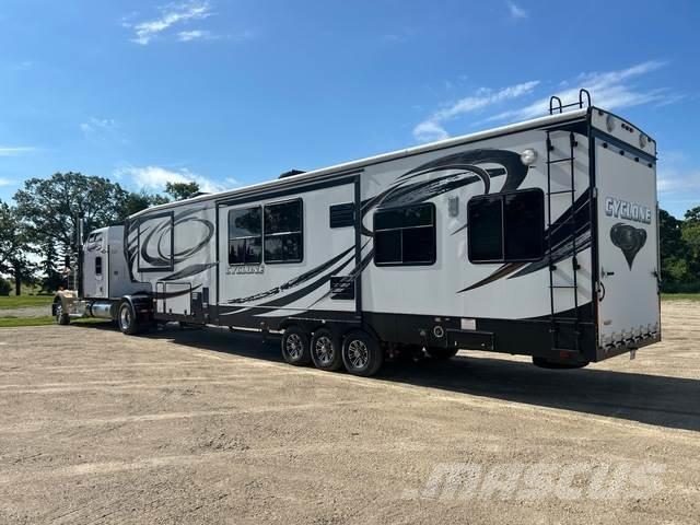 Kenworth W900 Sattelzugmaschinen