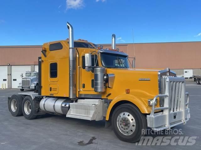 Kenworth W900L Sattelzugmaschinen