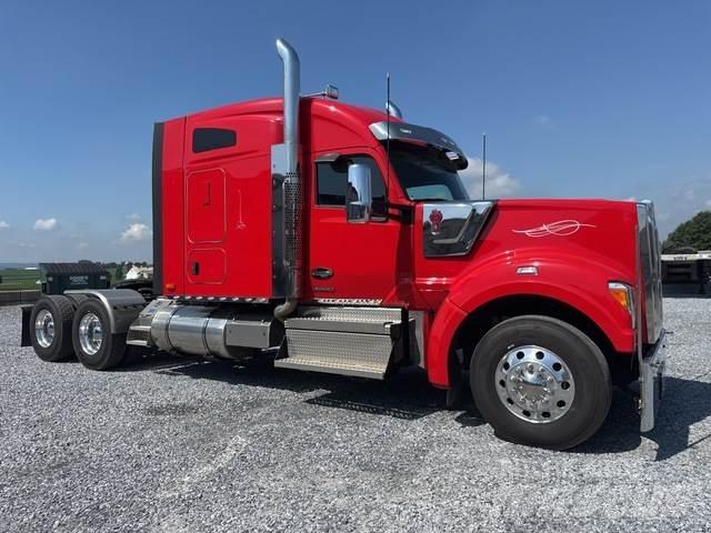 Kenworth W990 Sattelzugmaschinen