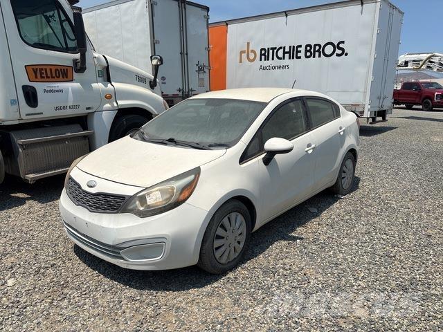 Kia Rio PKWs