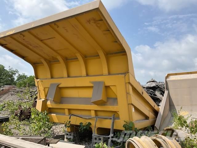 Komatsu  Kastenwagen