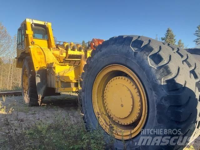 Komatsu 330M Dumper - Knickgelenk