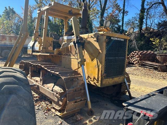 Komatsu D68E-1 Bulldozer