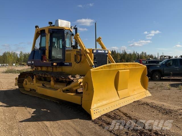 Komatsu D85P Bulldozer