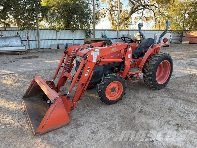 Kubota L2800D Traktoren
