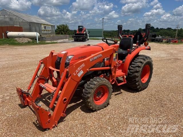 Kubota L3901D Traktoren